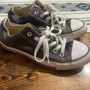 Women’s black all star converse low tops